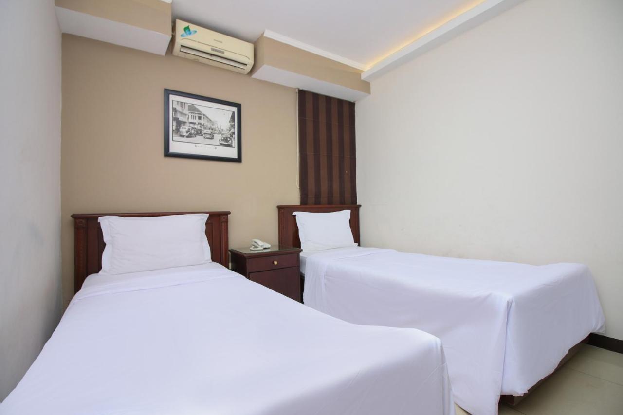 Sky Hotel Buah Batu 1 Бандунг Екстериор снимка